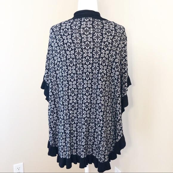 Joseph A. Ruffle Edge Open Front Cadigan - XL - Picture 3 of 10